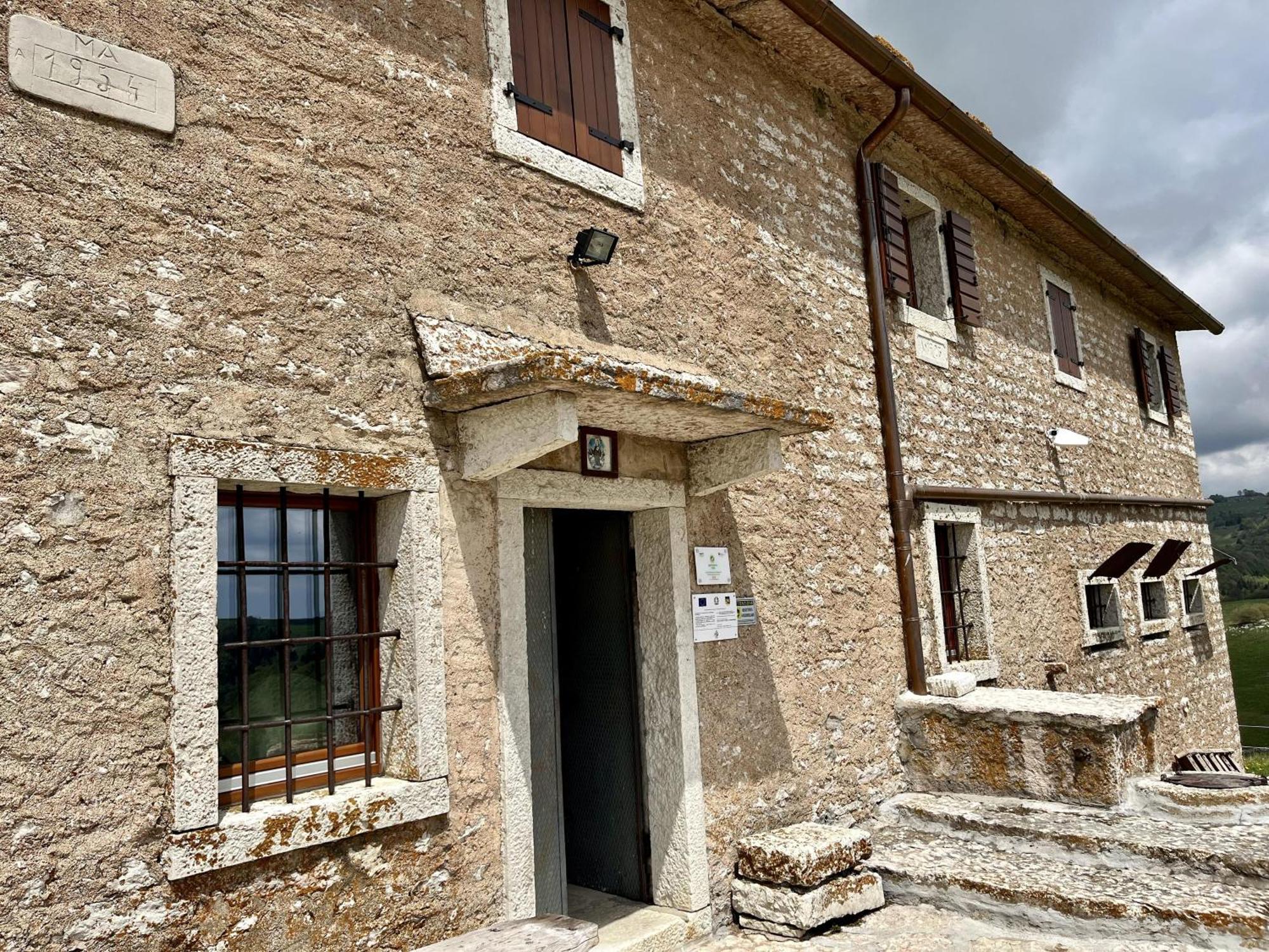 Agriturismo Malga Rambalda Villa Selvavecchia Exterior photo